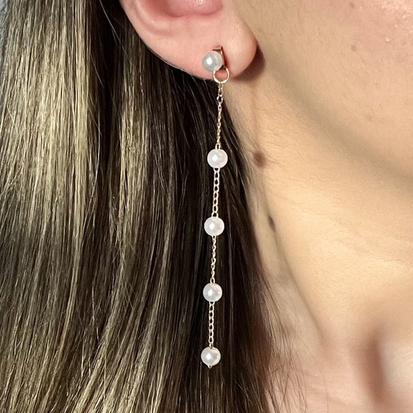 NEW | faux pearl dangle earrings - Picture 1 of 6